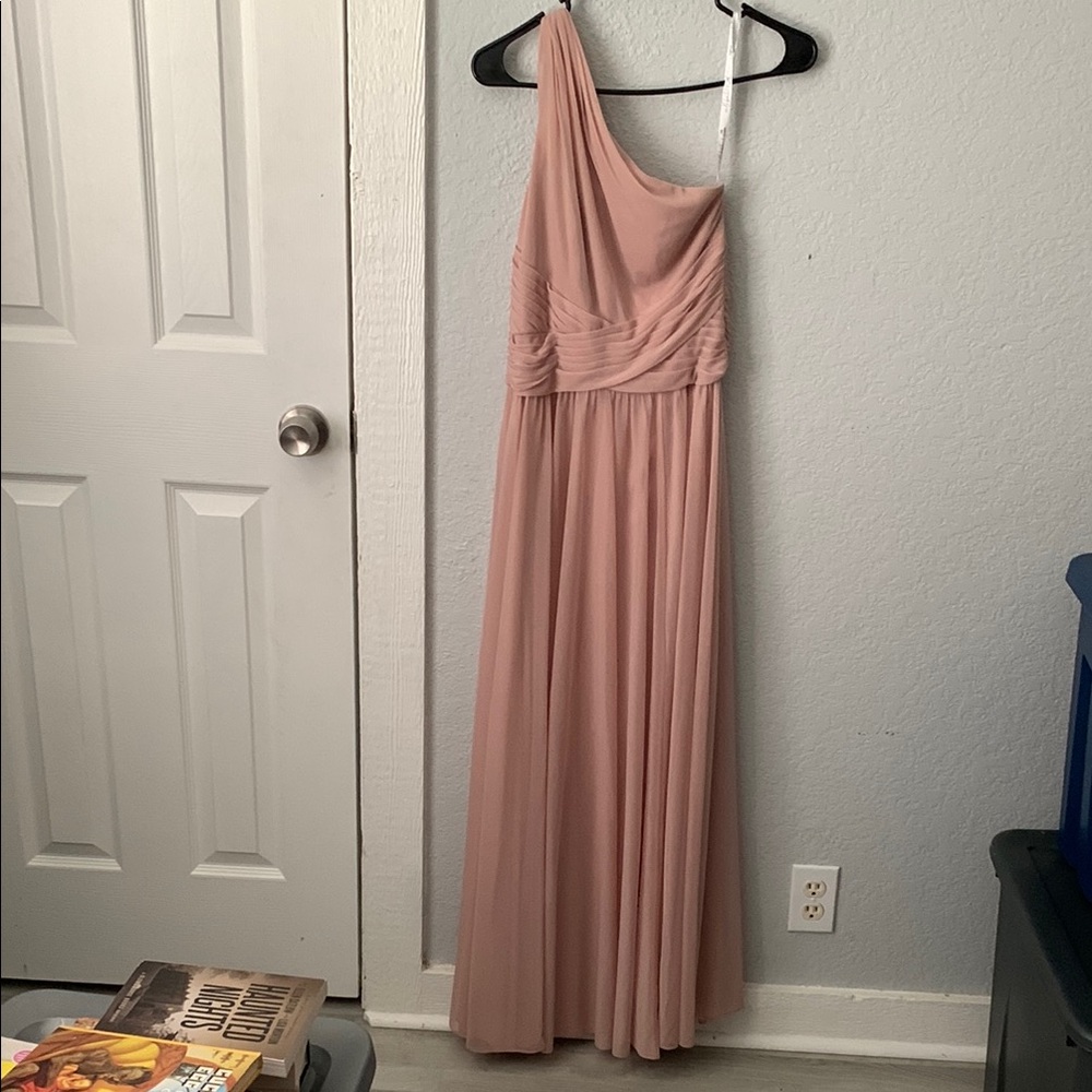 Elegant One-Shoulder Pink Dress